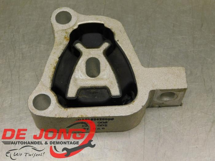 Support moteur d'un Mercedes Sprinter, Autos : Pièces & Accessoires, 3 mois de garantie, Utilisé, -, -