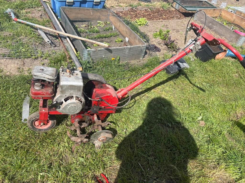 Grondfrees merk zinck, Enlèvement, Utilisé, Essence, Coupeur de jardin