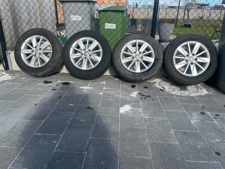VW Golf 7 originele 15” velgen + banden 195/65 R15, Auto-onderdelen, Banden en Velgen, Band(en), 15 inch, Ophalen
