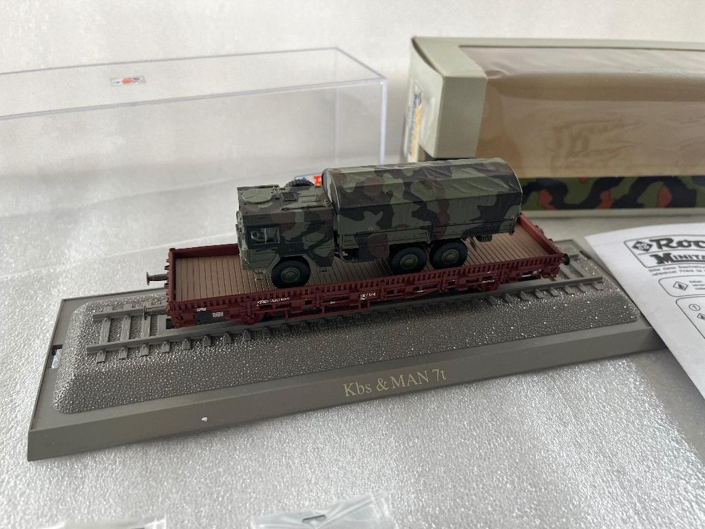 Mini chars Rock 827 : Kbs + MAN Low 7 t, Neuf, Enlèvement ou Envoi, Wagon, Roco