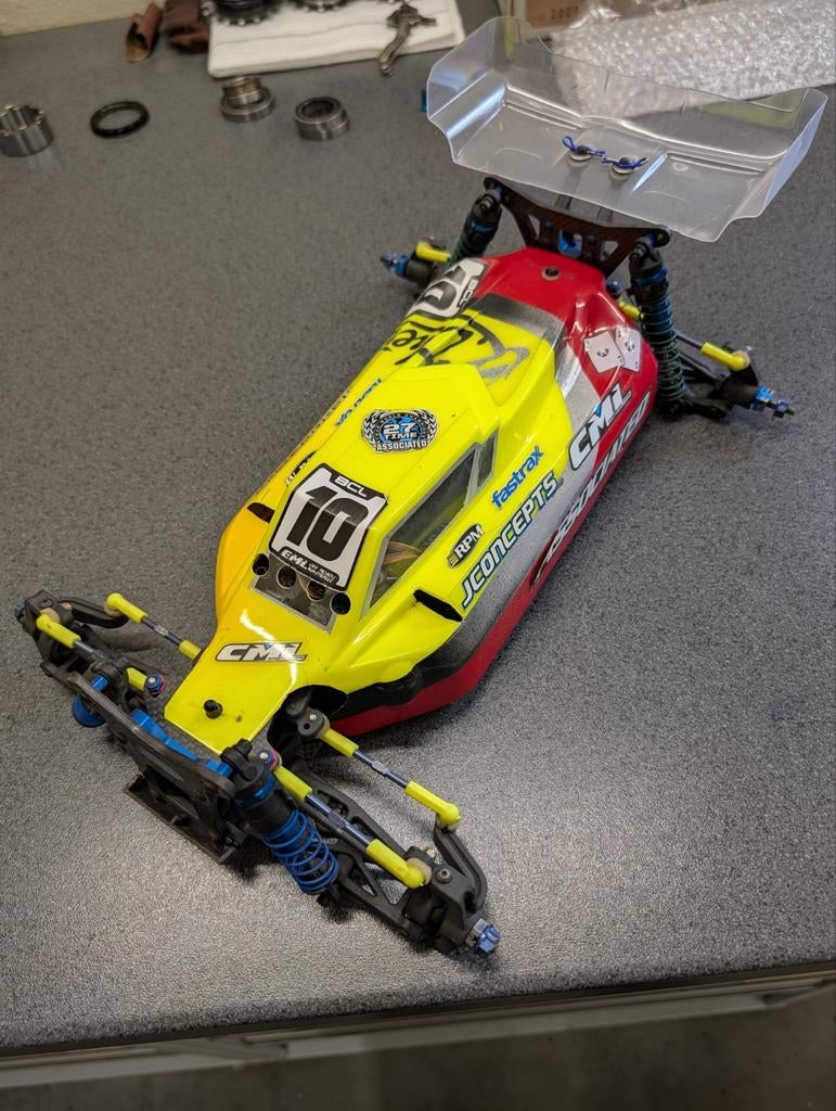 Team associated B44.2 + onderdelen, Ophalen