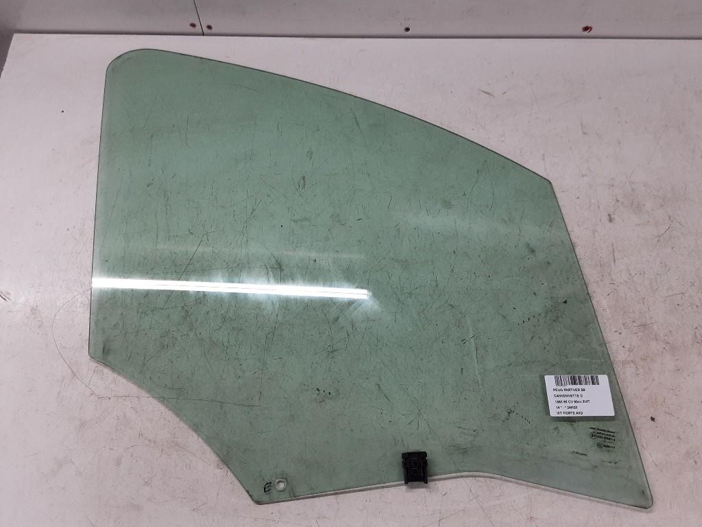 VITRE AVANT DROITE Peugeot Partner (GC / GF / GG / GJ / GK), Mevr. I. Hauben, Utilisé, Rue de l'Espoir 34 34
4030  GRIVEGNÉE, BE