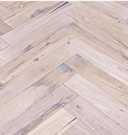 UNIQUE ! SOL DE CHÂTEAU EN CHÊNE À CHEVRONS, Enlèvement