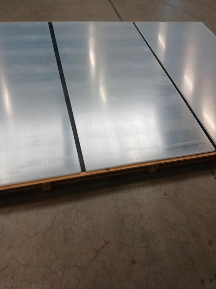 Plexiglas 3mm clear 2030x1000x3 mm, Bricolage & Construction, Plaques & Panneaux, Neuf, Autres matériaux, Moins de 20 mm, Enlèvement