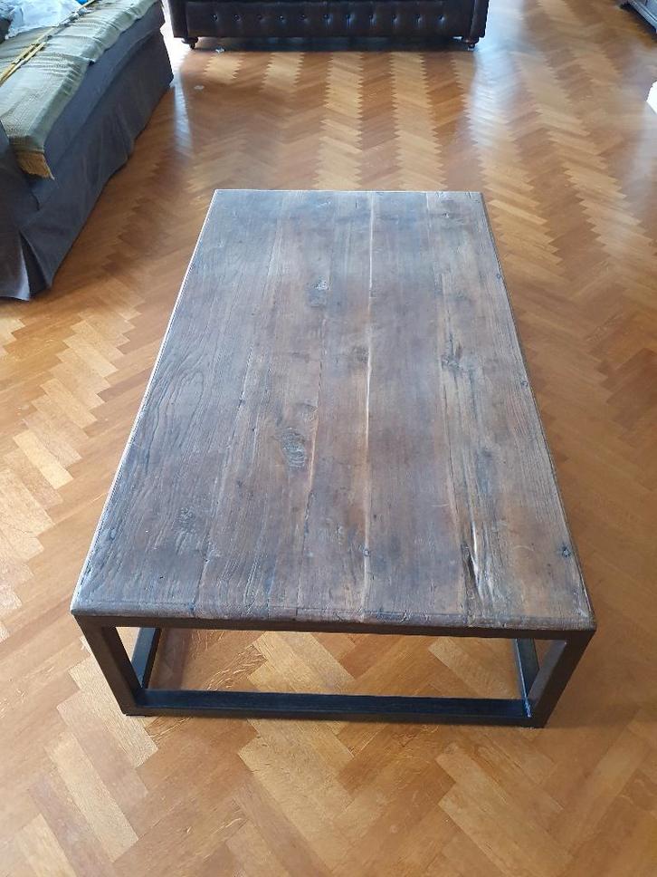 Table basse | Bois et acier | Sobre, rustique, intemporel, Maison & Meubles, Tables | Tables de salon, Comme neuf, Moins de 50 cm