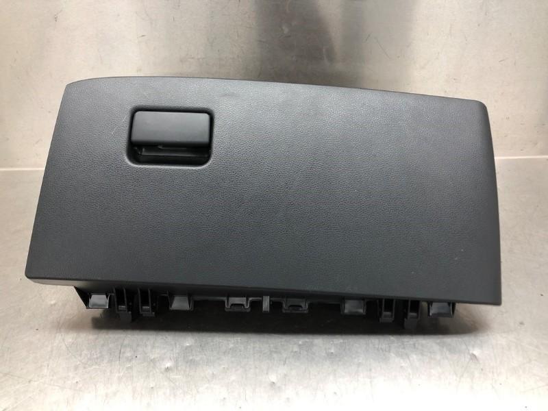 COMPARTIMENT A GANTS Toyota Yaris IV (P21 / PA1 / PH1), Utilisé, Toyota