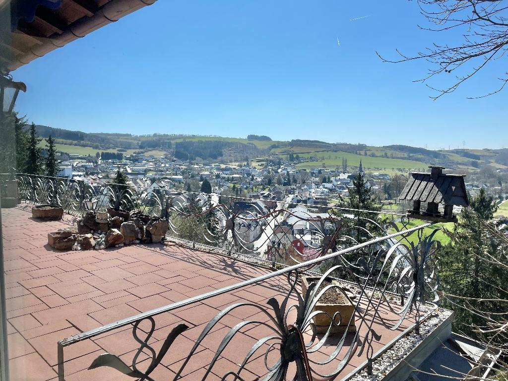 Grote villa op unieke locatie in de duitse Ardennen = Eifel, Villa, Verkoop zonder makelaar