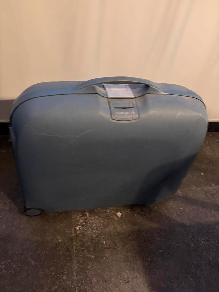 Oerdegelijke koffer samsonite, Handtassen en Accessoires, Koffers, Gebruikt, Hard kunststof, 60 tot 70 cm, 45 tot 55 cm, Slot