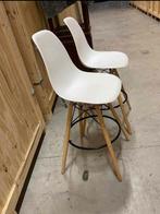 2 tabourets de bar blanc bois, Avec repose-pieds, 2 tabourets, Comme neuf, Enlèvement