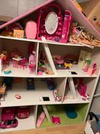 Poppen/ barbie huis, Ophalen of Verzenden, Zo goed als nieuw