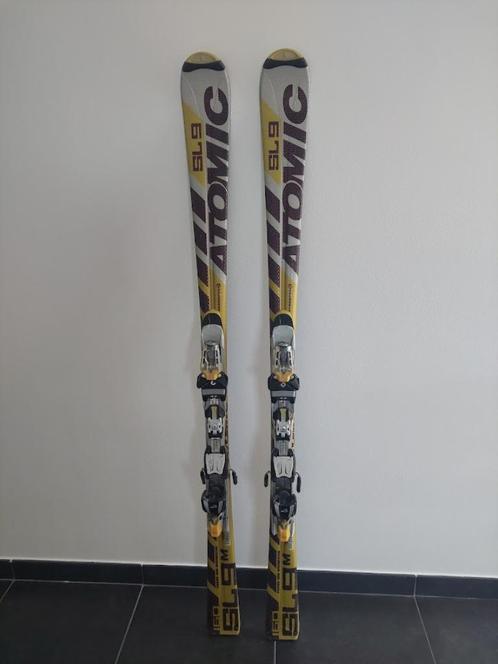 Ski's, Sport en Fitness, Skiën en Langlaufen, Gebruikt, Ski's, Ski, Atomic, 160 tot 180 cm, Ophalen