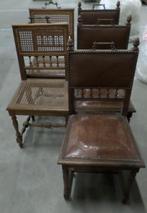 Oude stoelen, Ophalen