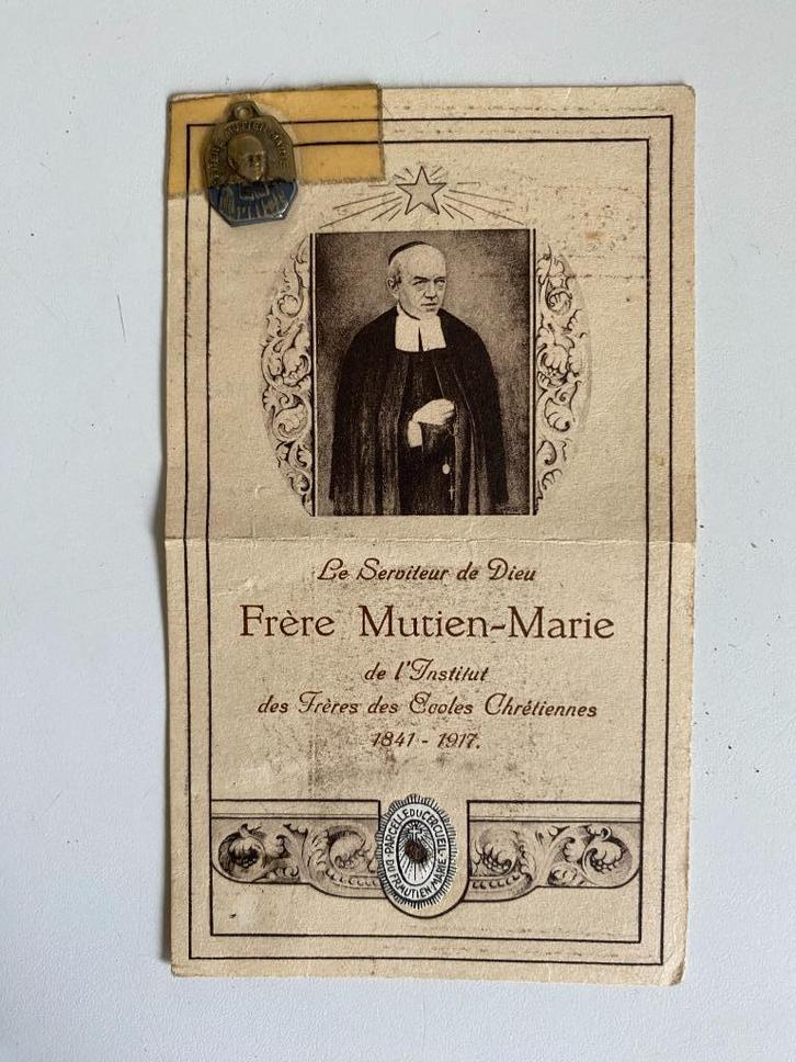 RELIGIE PRENTJE MET EMBLEEMPJE VAN 1927, Verzamelen, Religie, Zo goed als nieuw, Christendom | Katholiek, Beeld(je), Ophalen