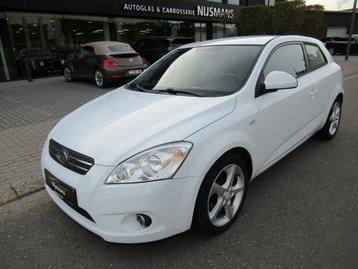 Kia Ceed Pro 1.4 CVVT GL 3-deurs -Benzine-Navi-RECHTSTREEKS beschikbaar voor biedingen