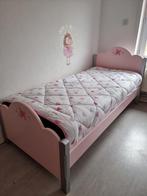 Twee bedden, Enlèvement