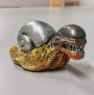 Buitenaardse slak beeld beeldje alien monster slak decoratie beschikbaar voor biedingen