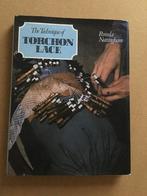 Torchon lace boek, Hobby en Vrije tijd, Kantklossen, Boek of Tijdschrift, Gebruikt, Ophalen of Verzenden