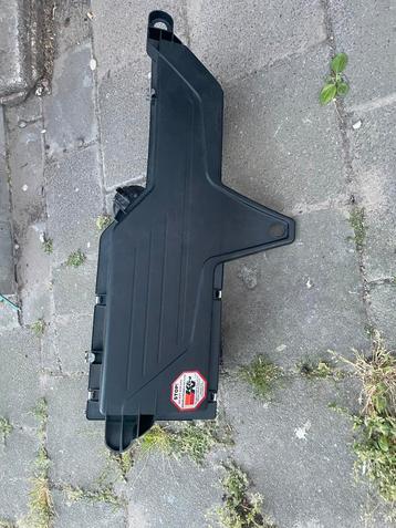 Bmw F20/F30 luchtfilter huis beschikbaar voor biedingen
