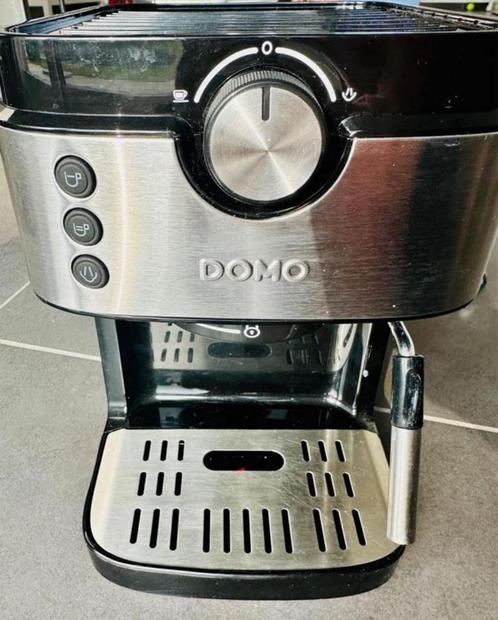 Domo espressomachine met stoompijpje, Elektronische apparatuur, Koffiezetapparaten, Zo goed als nieuw, Gemalen koffie, Espresso apparaat
