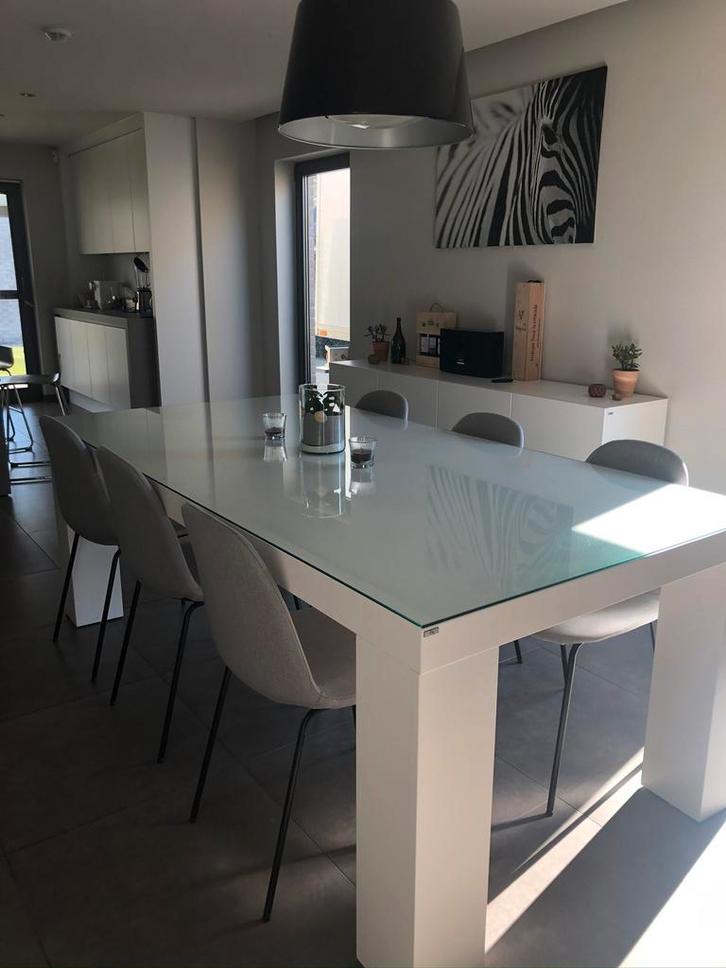 Table de salle à manger 220 x 110, Maison & Meubles, Tables | Tables à manger, Enlèvement