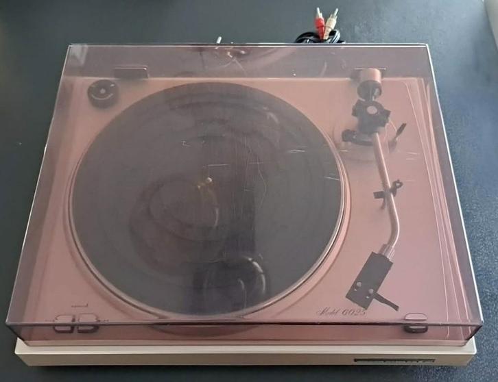 marantz Model 6025 platenspeler, TV, Hi-fi & Vidéo, Tourne-disques, Utilisé, Tourne-disque, Autres marques, Enlèvement ou Envoi