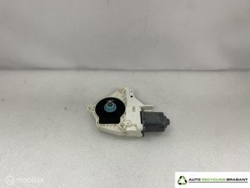 Raammotor rechtsachter Audi 8K0959812A beschikbaar voor biedingen