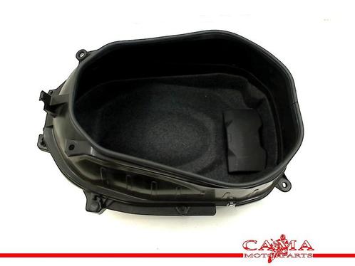 HELMBAK Suzuki AN 400 Burgman 2018- (AN400) (92211-19K0), Motoren, Onderdelen | Suzuki, Gebruikt