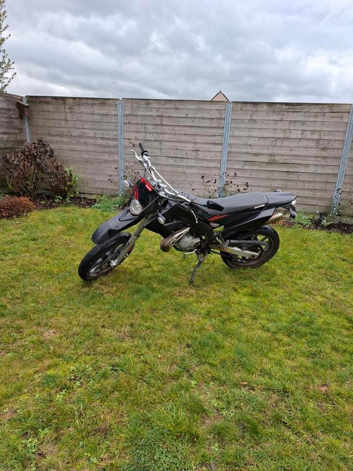 Derbi senda xtreme, Fietsen en Brommers, Brommeronderdelen | Algemeen, Zo goed als nieuw, Ophalen