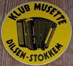Vintage sticker Accordeon Klub Musette Dilsen-Stokkem retro, Comme neuf, Enlèvement ou Envoi, Société ou Association