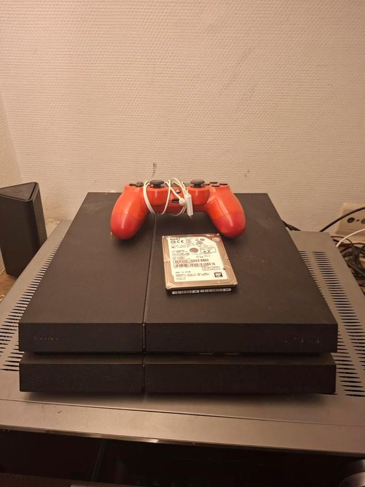 Playstation  4 2t, Games en Spelcomputers, Spelcomputers | Sony PlayStation 4, Gebruikt, Met 1 controller, Met harde schijf, Ophalen