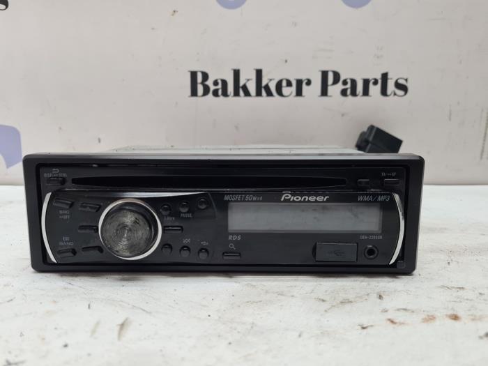 Radio CD Speler van een Renault Megane, Auto-onderdelen, Elektronica en Kabels, Renault, Gebruikt, 3 maanden garantie