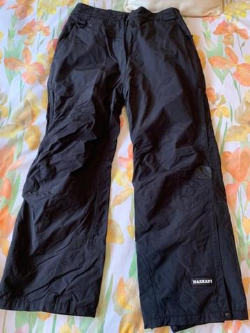 pantalon de ski disponible aux enchères