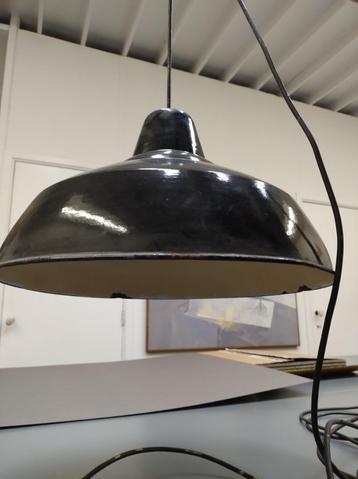 Industriele emaille fabrieks hanglamp, Huis en Inrichting, Ophalen