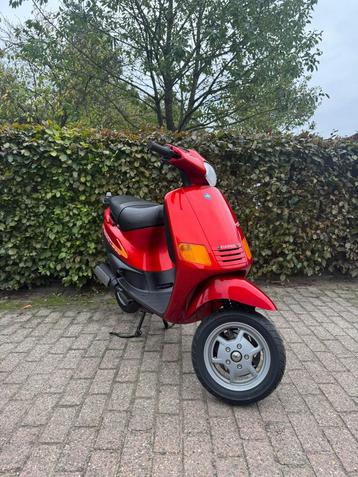 ⭐️Piaggio zip fastrider 50cc 2t 4881Km NIEUWSTAAT!⭐️ beschikbaar voor biedingen