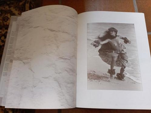 645) Hula Kahiko Kim Taylor Reece ( met handtekening ), Boeken, Kunst en Cultuur | Fotografie en Design, Zo goed als nieuw, Overige onderwerpen