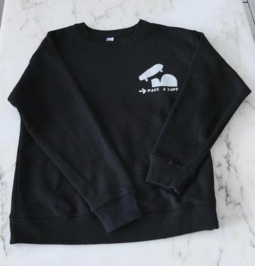 Sweaters maat 146 + 152 beschikbaar voor biedingen