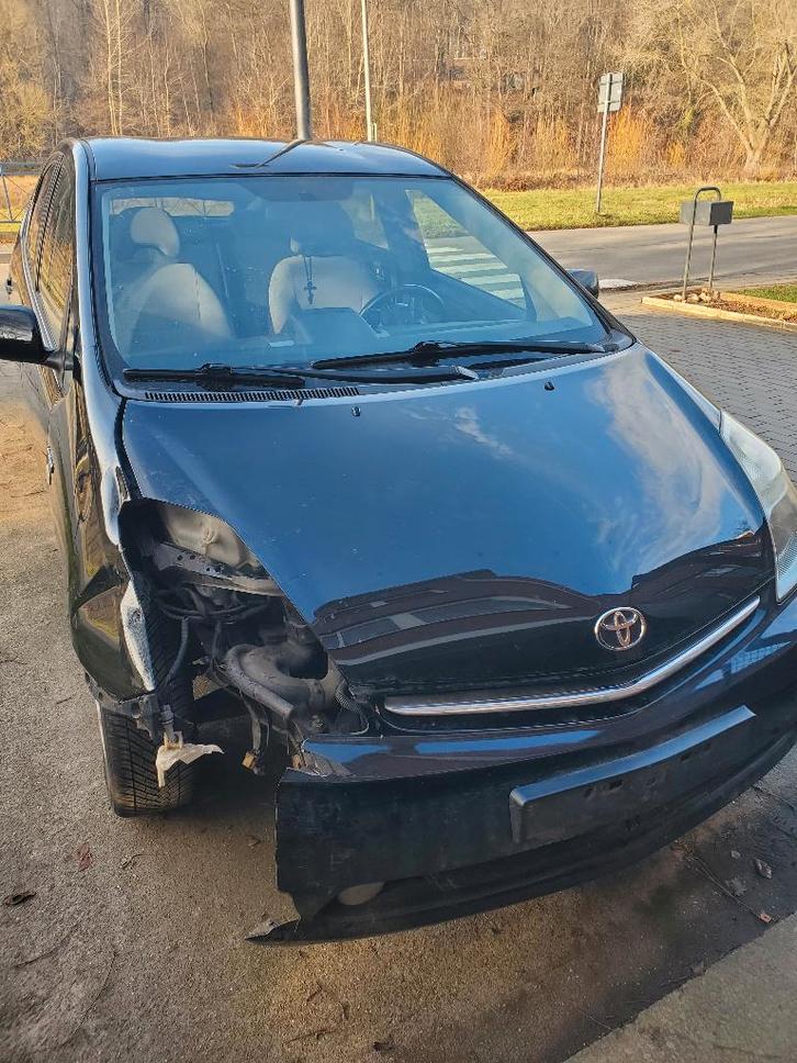 Toyota Prius, Autos, Toyota, Particulier, Prius, Essence, Berline, 4 portes, Automatique, Noir, Enlèvement