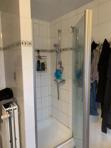 Douche deur & bak beschikbaar voor biedingen