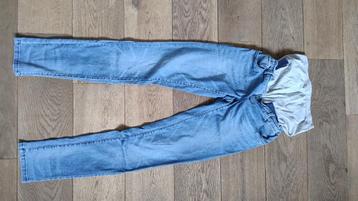 Zwangerschapsjeans beschikbaar voor biedingen