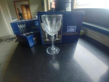 wijnglazen beschikbaar voor biedingen