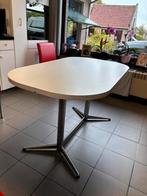 Vintage tafel, Huis en Inrichting, Tafels | Eettafels, Ophalen, Overige materialen, Zo goed als nieuw, Vijf personen of meer