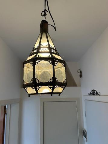 Oosterse hanglampen beschikbaar voor biedingen