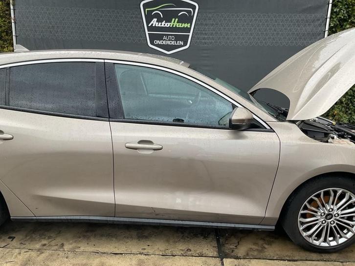PORTIER RECHTS VOOR Ford Focus 4 (01-2018/12-2025), Auto-onderdelen, Carrosserie, Deur, Ford, Voor, Rechts, Gebruikt