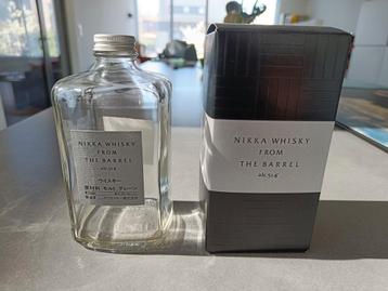 Mooie lege fles Nikka whisky - Japanse whisky (50 cl) beschikbaar voor biedingen