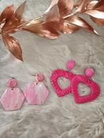 2 paar roze oorbellen, Enlèvement ou Envoi, Comme neuf, Rose, Puces ou Clous