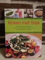 J. Carr - Koken met Soja, Boeken, Kookboeken, Ophalen of Verzenden, Zo goed als nieuw, J. Carr; J. Farrow