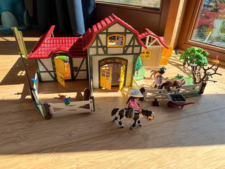 Playmobil Country 6926 - centre équestre, Kinderen en Baby's, Speelgoed | Playmobil, Zo goed als nieuw, Ophalen