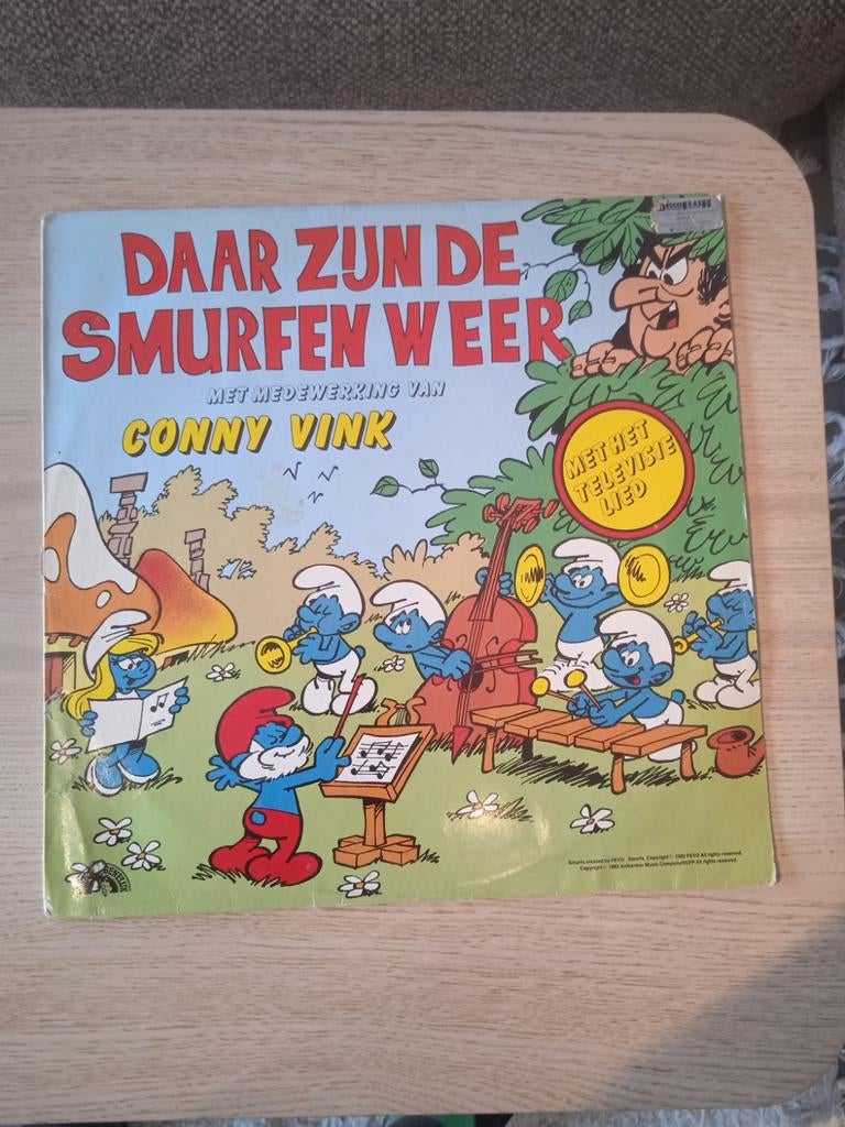 Lp daar zijn de smurfen weer, Ophalen