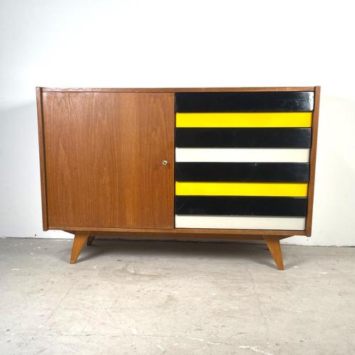 Sideboard U458 by Jiří Jiroutek, gekleurde lades, Huis en Inrichting, Kasten | Dressoirs, Zo goed als nieuw, 100 tot 150 cm, 25 tot 50 cm