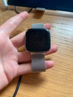 Fitbit versa 2 met zilver bandje, Handtassen en Accessoires, Smartwatches, Ophalen, Gebruikt, Zilver